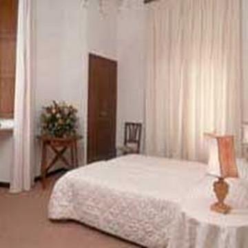 Columbia 3* Rom